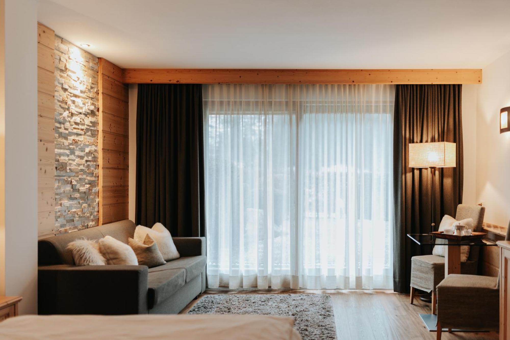 B&B Hotel Mirabel Ortisei Quarto foto