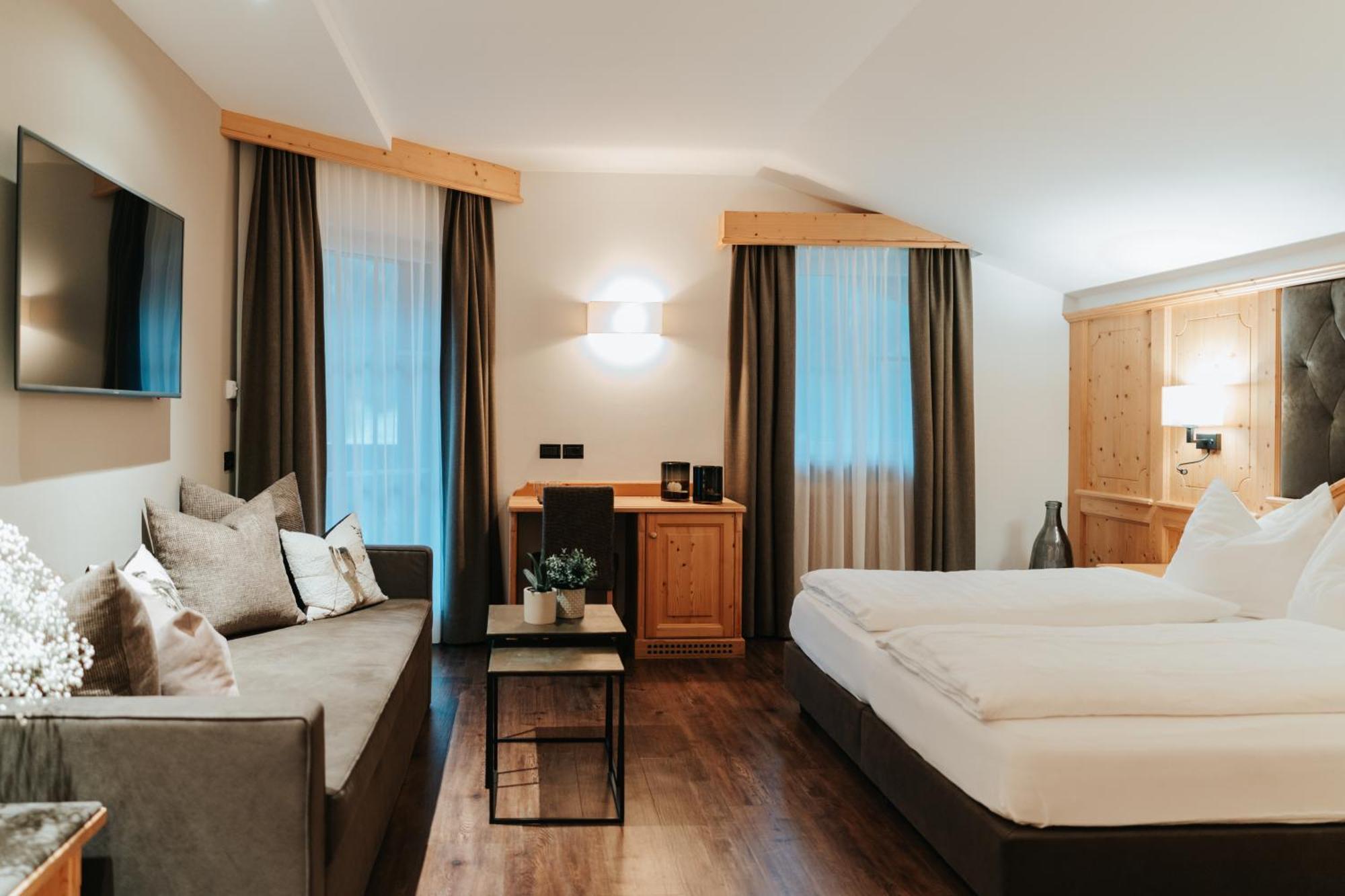 B&B Hotel Mirabel Ortisei Quarto foto
