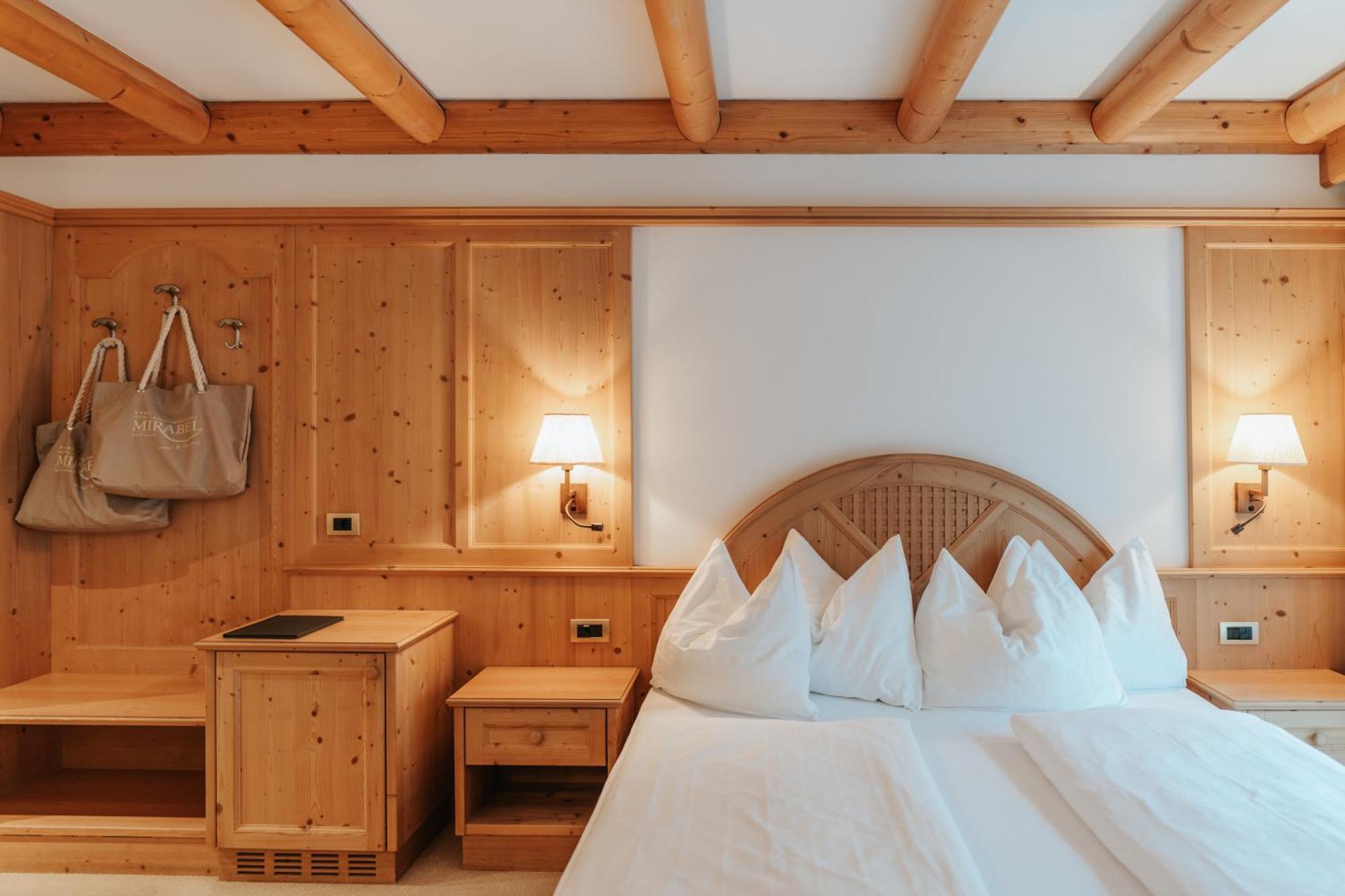 B&B Hotel Mirabel Ortisei Quarto foto