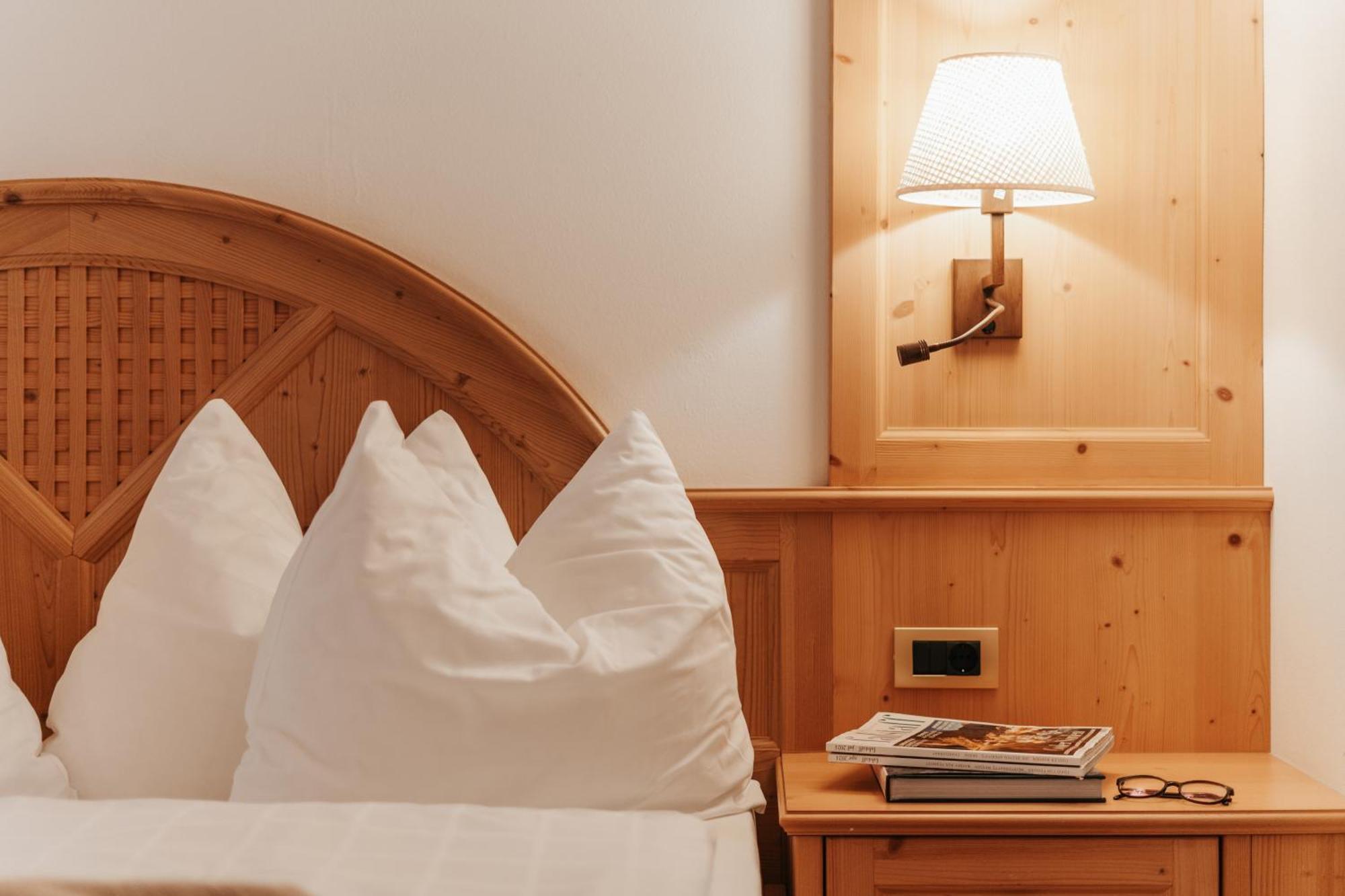 B&B Hotel Mirabel Ortisei Quarto foto